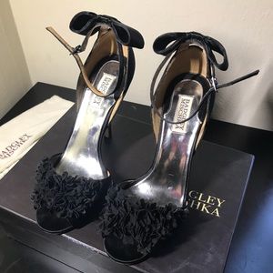 Authentic pre-owned Badgley Mischka sandals